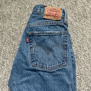 Levi 501 Original Fit Womens Jeans